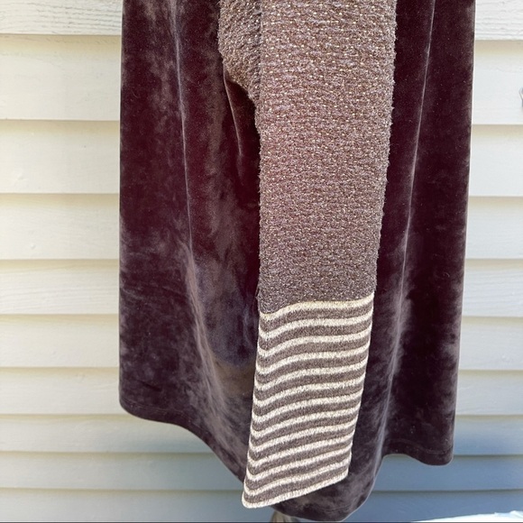 KEDEM Sasson Black Label Black Velour with Charcoal / Grey Knit Sleeves Top OS - Picture 6 of 10